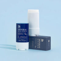 Formulated with mineral UV filters such as zinc oxide and titanium dioxide, this sun stick provides broad-spectrum protection against UVA and UVB rays.