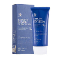 Its lightweight, non-greasy texture absorbs quickly, leaving a smooth finish without a white cast.