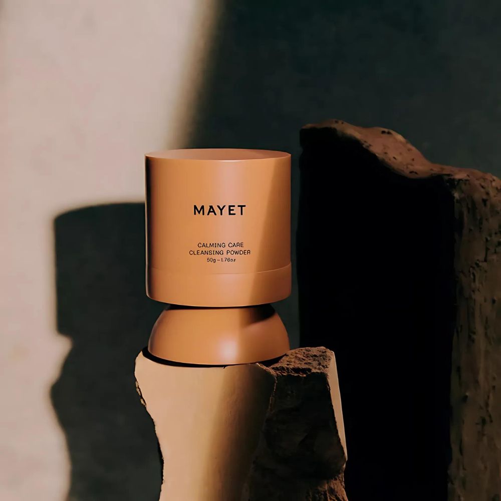 Ideal for daily use, this cleansing powder is suitable for all skin types, especially those prone to irritation and redness.