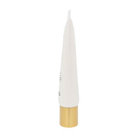 Features a lightweight, silky texture that absorbs quickly into the skin.