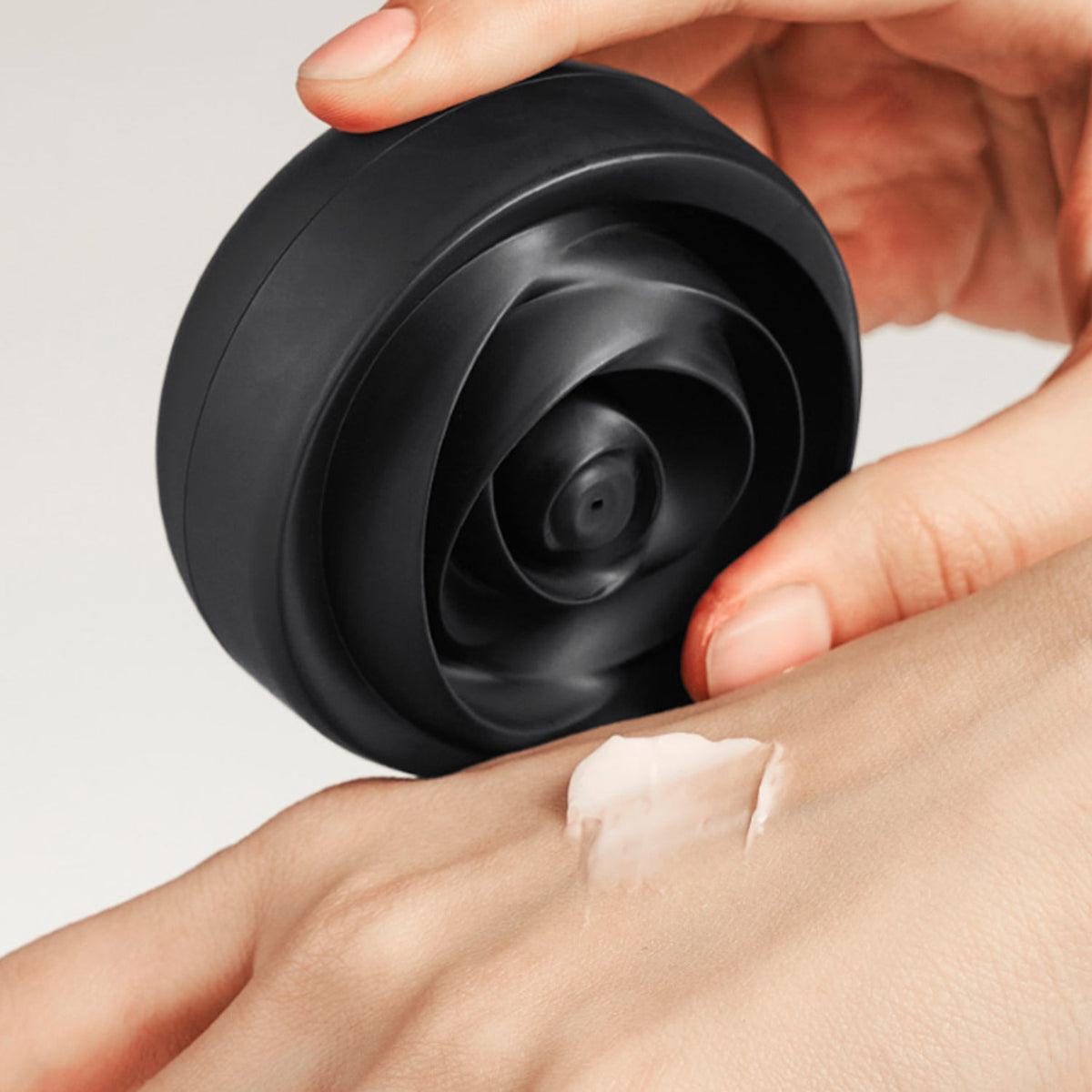MUZIGAE MANSION De Rose Hand Cream 30g