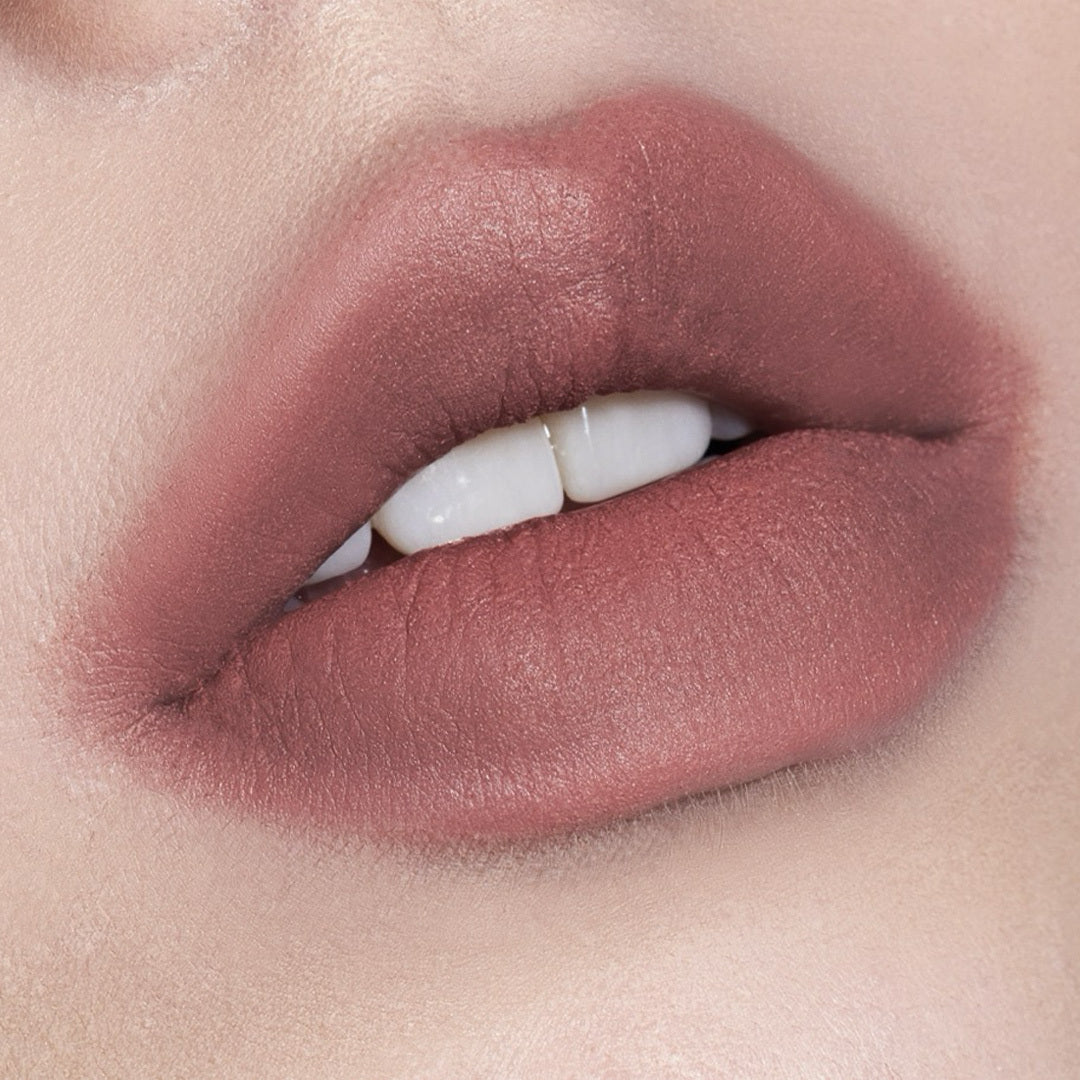 RISKY Be Bold Lip Blushed (9 Shades)