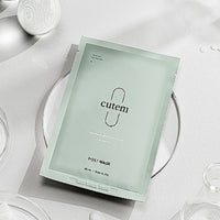 This set includes 10 soothing masks