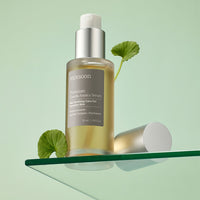 This serum is designed to repair and strengthen the skin's barrier, reduce redness, and soothe irritated or sensitive skin. It provides deep hydration while promoting skin regeneration, making it ideal for those with sensitive or troubled skin.