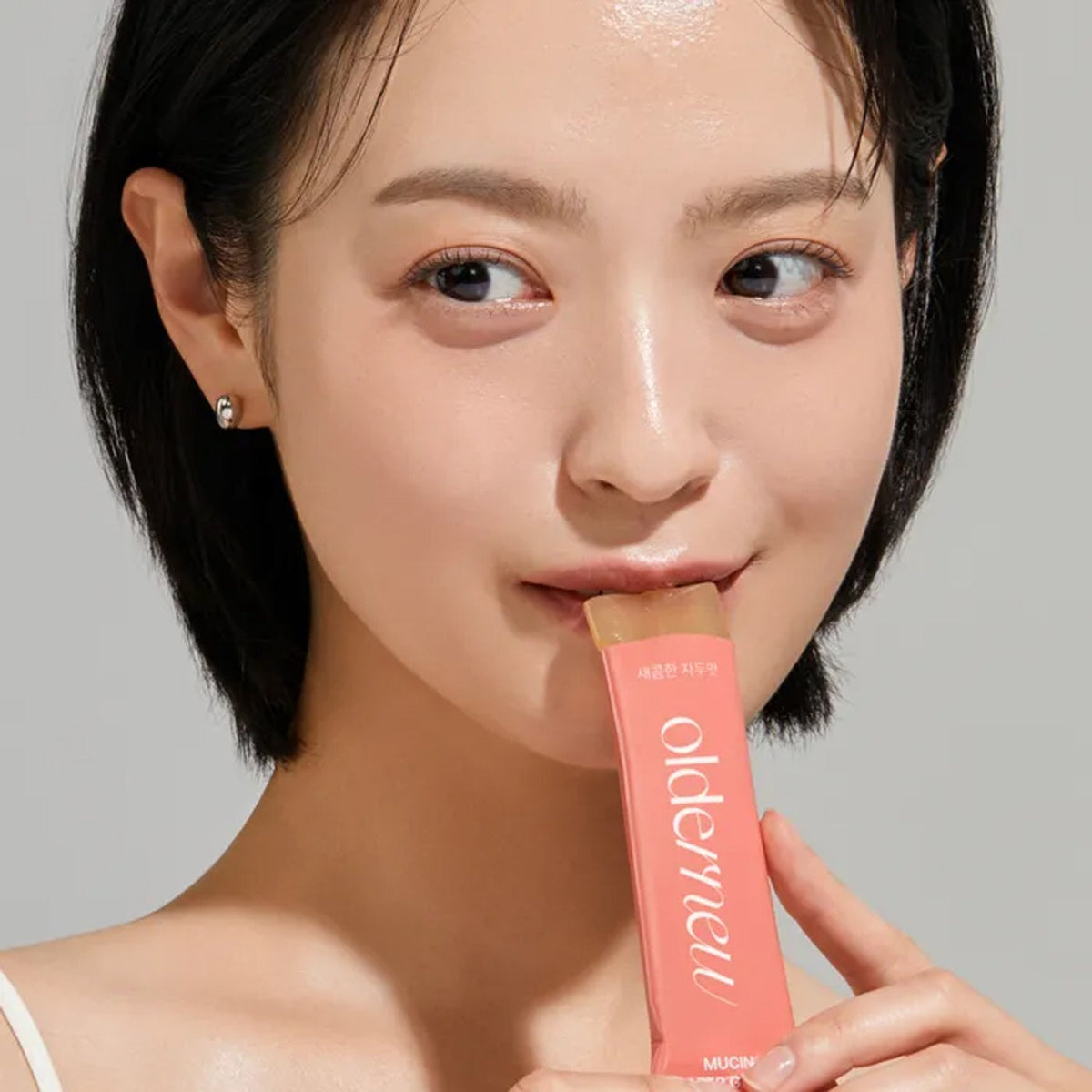 oldernew Mucin Deep Glow (Plum Flavor) - 20g x 40 Sticks (4 Boxes)