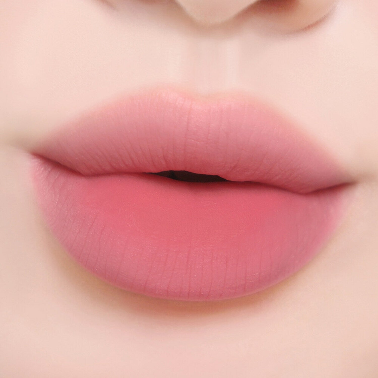 #05 Pale petal