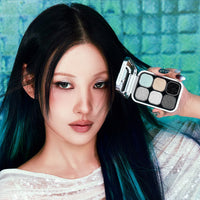 TWO SLASH FOUR Odd Balance Eye Palette 11.4g
