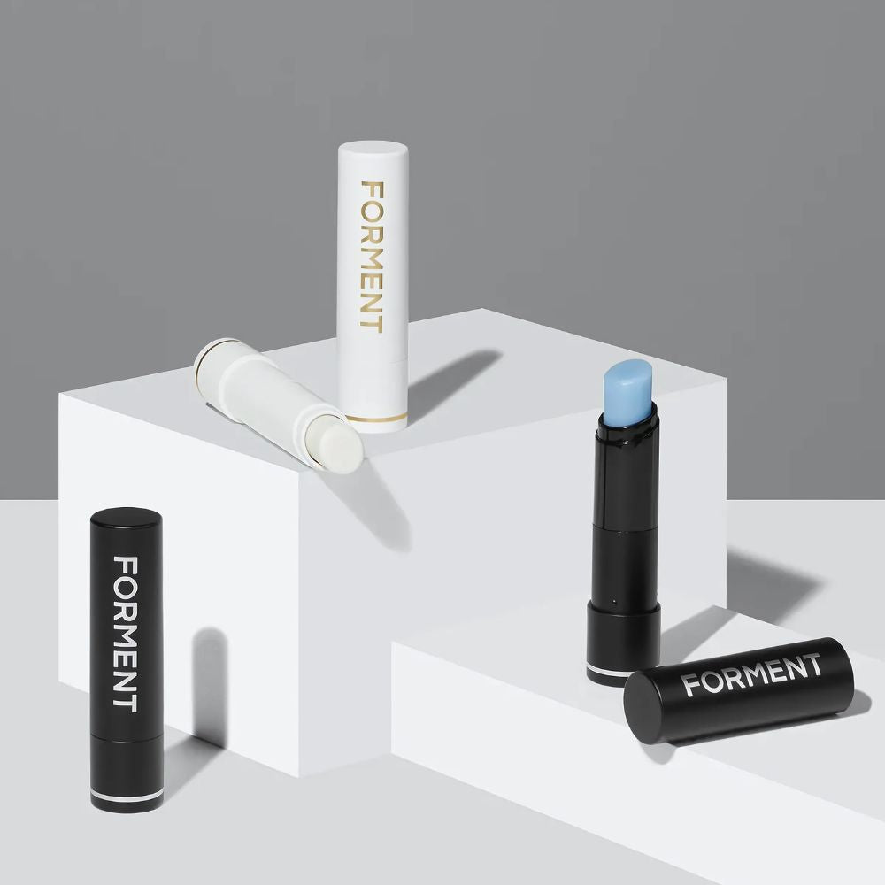 Enriched with hydrating ingredients, this lip balm helps prevent dryness and chapping, making it perfect for daily use in any weather. 