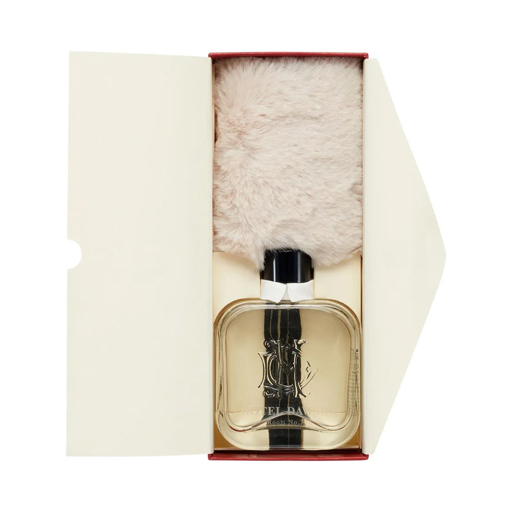 HOTEL DAWSON Room No. 792 Diffuser (250ml) - Green Citrus Scent (Main Diffuser + Fur Coaster + 5 Reed Sticks Set)