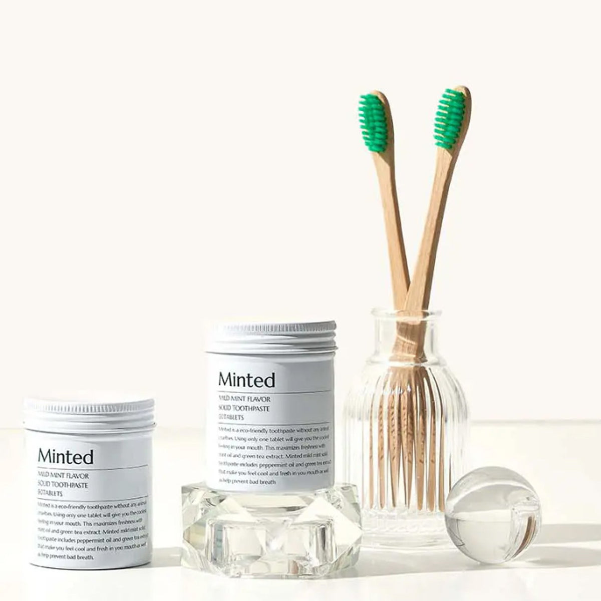 Minted Mild Mint Flavor Solid Toothpaste 90 / 180 Tablets
