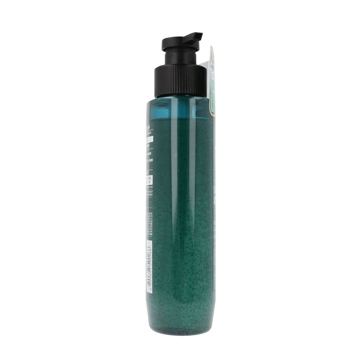 Provides a refreshing and cooling effect, soothing the scalp.